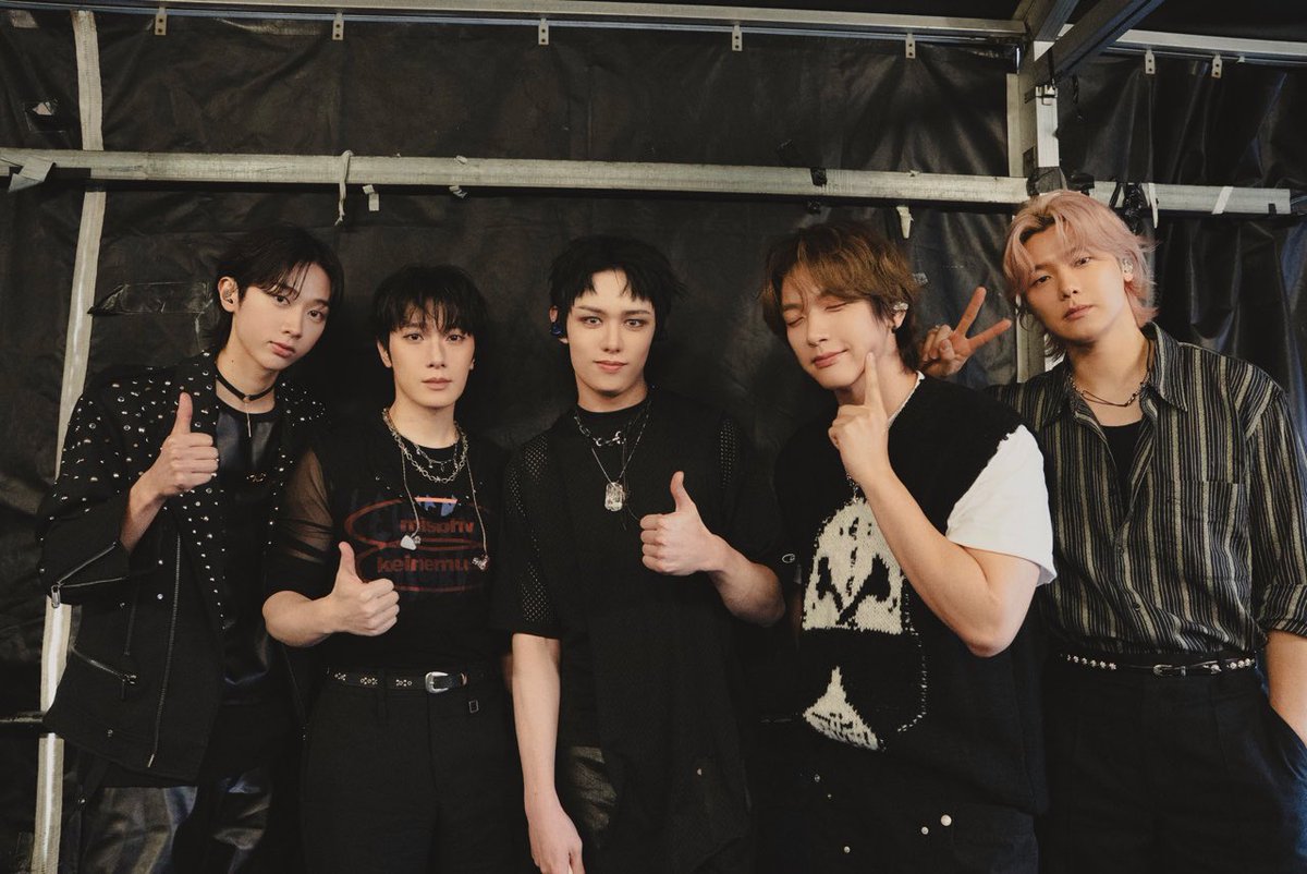 FT_FANCLUB's tweet photo. [📸] 1st FNC BAND KINGDOM IN HONG KONG DAY1

#FTISLAND #FT아일랜드 #FNCBANDKINGDOM https://t.co/FOYxnYSwzD