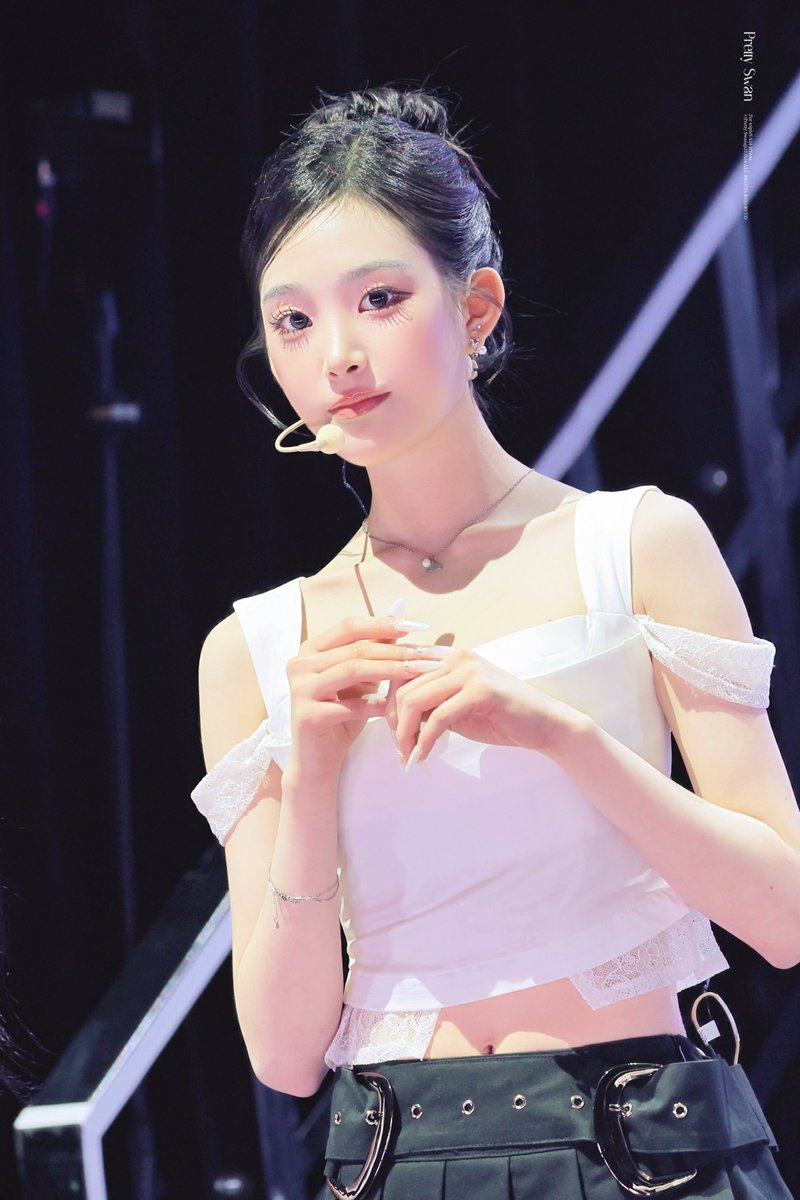 MelodyXxin tweet media