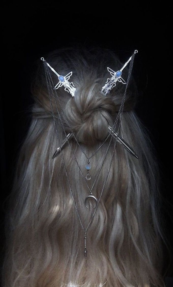 ⚛︎ ; 𝓔𝑟𝑖𝑛𝑦𝑠 𝓥𝑎𝑙𝑡𝑜𝑟𝑖𝑎 tweet media