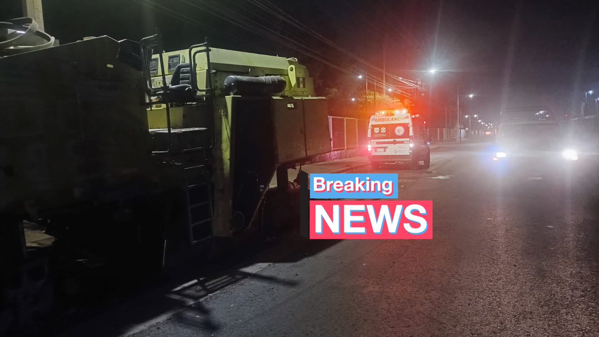 HalconOnce's tweet image. Madrugada mortal en  
#VenustianoCarranza.

Un elemento activo de la #PBI murió tras estrellarse en su moto contra una fresadora en Vía TAPO Express y Bordo de Xochiaca, inmediaciones de la colonia #Arenal 4ta sección. 

El hecho 04:10 AM, Alan Israel viajaba abordo de una pulsar