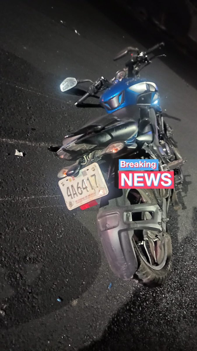 HalconOnce's tweet image. Madrugada mortal en  
#VenustianoCarranza.

Un elemento activo de la #PBI murió tras estrellarse en su moto contra una fresadora en Vía TAPO Express y Bordo de Xochiaca, inmediaciones de la colonia #Arenal 4ta sección. 

El hecho 04:10 AM, Alan Israel viajaba abordo de una pulsar