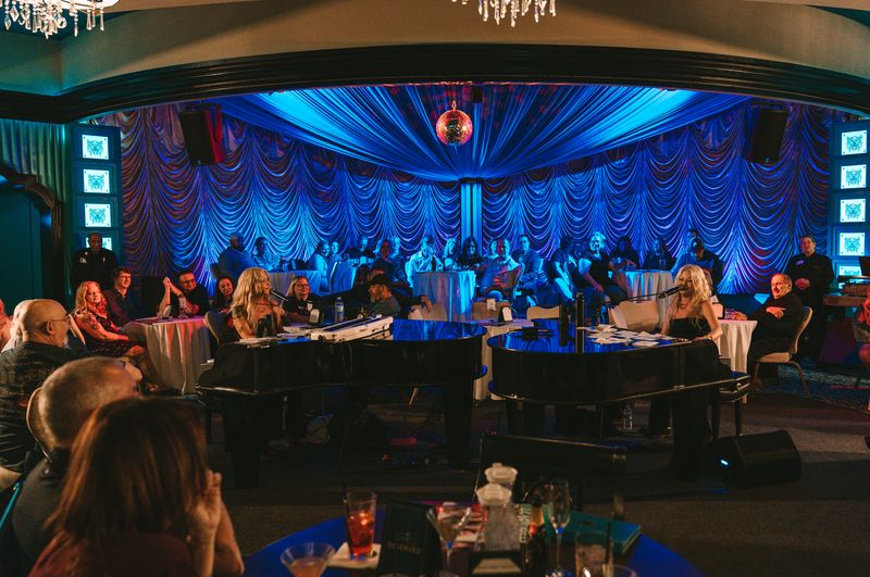 Exit 33 | Nightlife tweet media