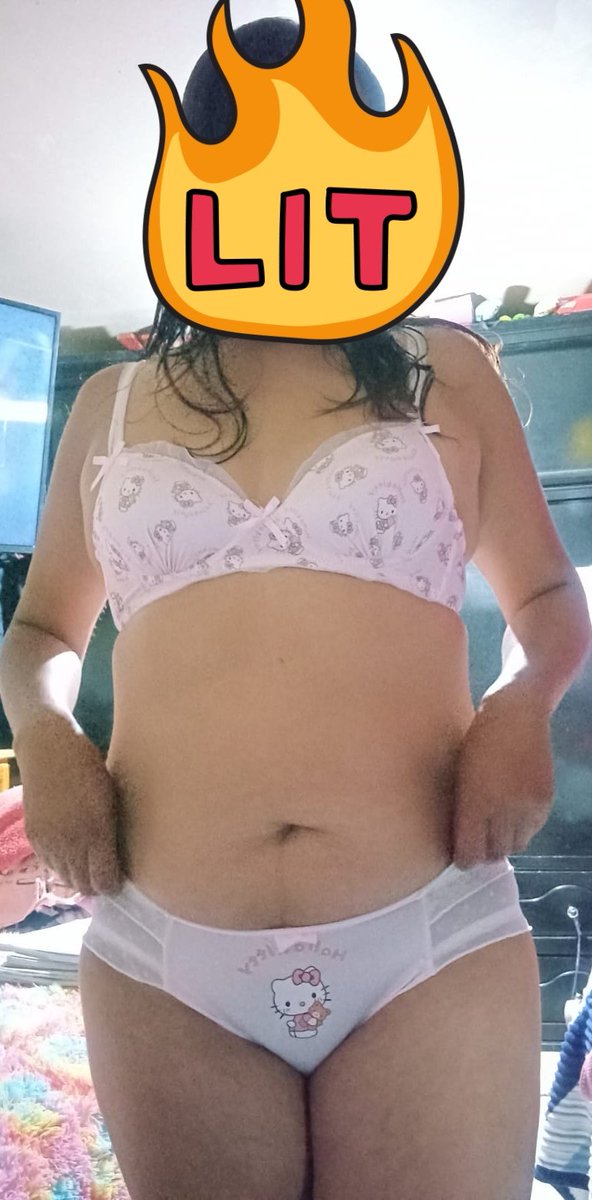 NetoyAr's tweet photo. Mi esposa en Conjunto kawaii https://t.co/YVRDxsa7mx