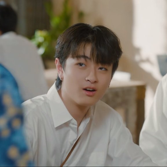 lnwhmu's tweet photo. ผ่านมา5อีพีแล้ว ไม่รู้เกิดอะไรขึ้นแต่อีพีนี้แปะหล่อจังwa (หรือชั้นคิดไปเอง)  ฮีคิลทุกซีนที่กล้องโคสอัพหน้าฮีเลยวะ 

แปะ คือตัวละครทึ่โคตรเรียลเลย ในกลุ่มเพื่อนต้องมีคนแบบนี้สักคนจริงๆ คนที่ให้คำปรึกษาเราแต่ก็ด่าเราด้วย เวฟเป็นแปะที่โคตรมีเสน่ห์เลย 

#ด้วงกับเธอEP5  #waavetnp https://t.co/0PxC14mj9g