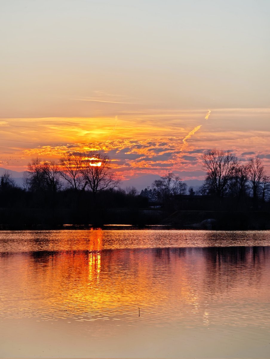 MsBlazic's tweet image. #šetnja
#sunset