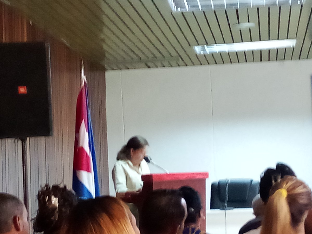 Resume  Delegación santiaguera del MINCEX  la actividad del comercio exterior en el 2025,  los retos en la actual coyuntura y las proyecciones inmediatas para la e portación de bienes y servicios