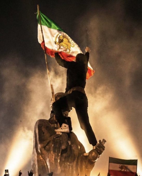 ernestorios786's tweet image. Esto es #viral en X a esta hora #IranFreedom #Usa #Israel