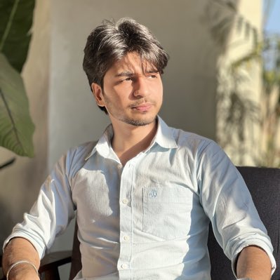 GakharManav's tweet photo. #NewProfilePic https://t.co/E5U8bQ7UQj