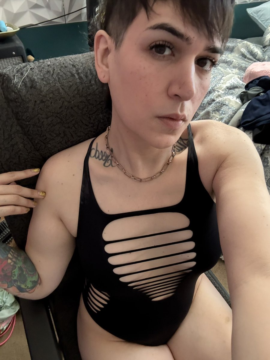 harperxlotus tweet media