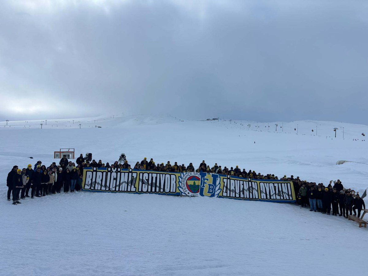 BİRLİĞİMİZ ISITIYOR ZİRVENİN AYAZINI

Kış Şenliğimizi gerçekleştirdik. Ülkemizin dört bir yanından şenliğimize katılan arkadaşlarımıza teşekkür ederiz.