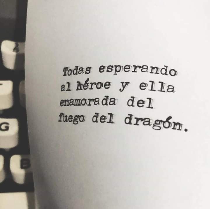 _Srta_Su's tweet photo. Ella... https://t.co/YUT8hWK3KT