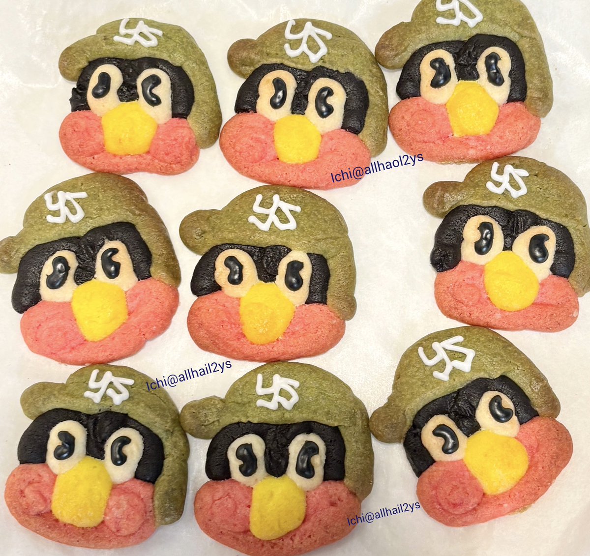 つば九郎クッキーの作り方5 焼いてる間は新しい応燕歌でも練習しながら