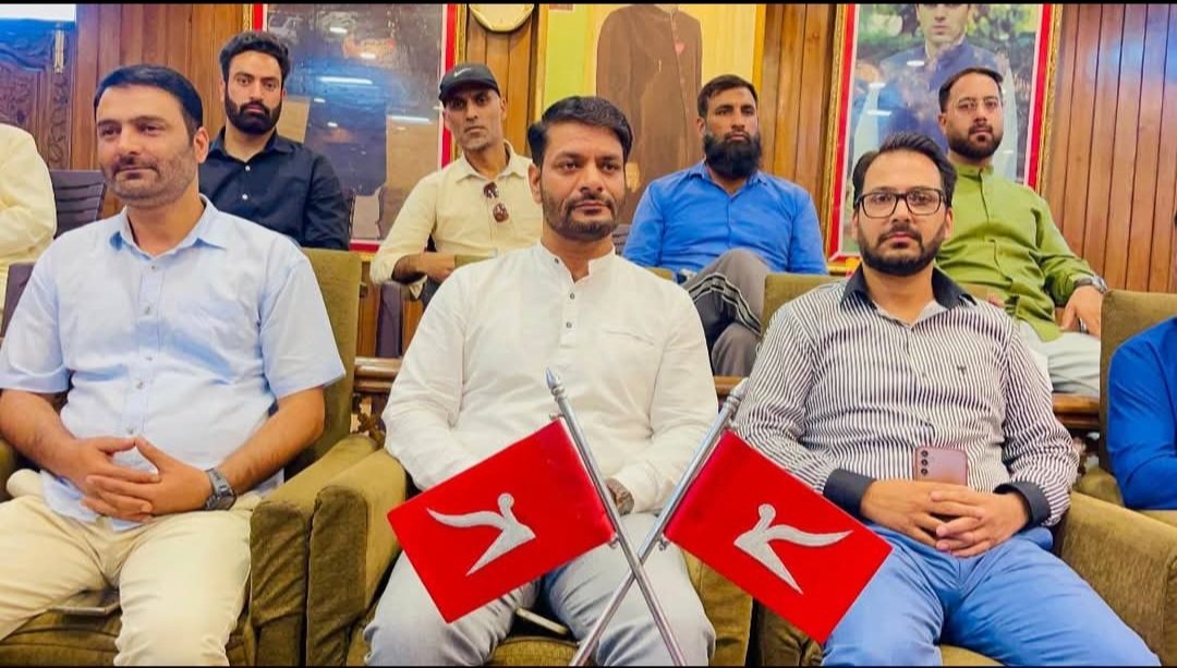 Rayees ul Hassan tweet media