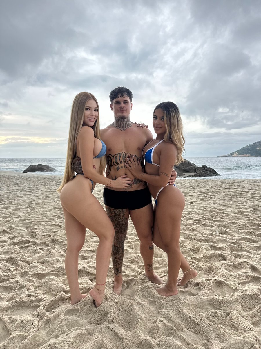 Putaria em família é bem mais gostoso🥰

Gravação com minha irmã e meu primo ❤️