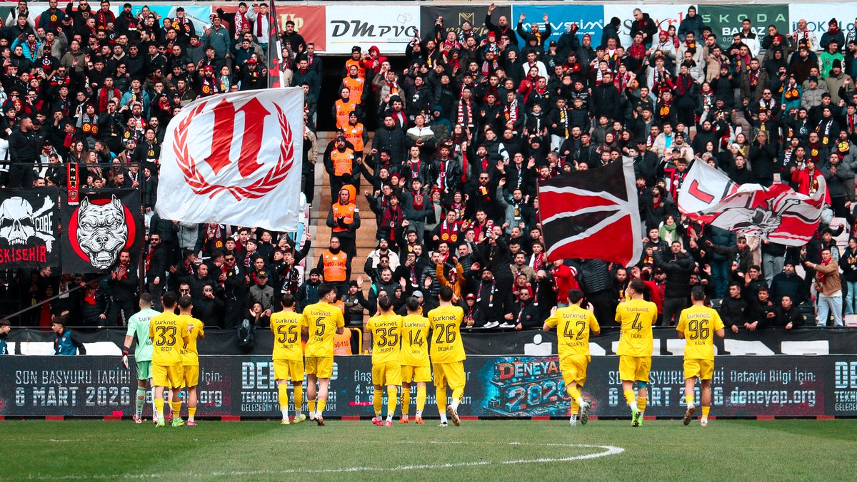 Eskisehirspor's tweet image. Aile. 🖤❤️