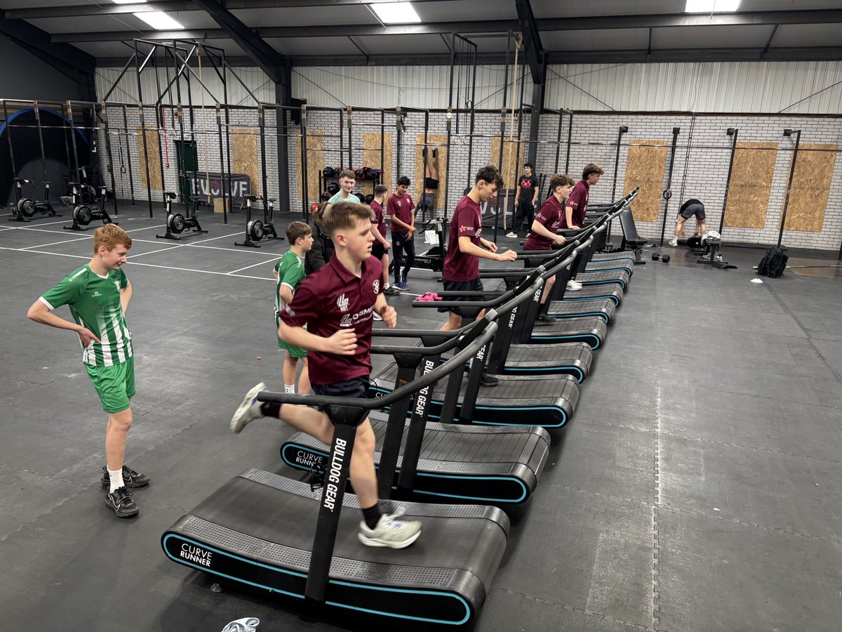 CSCAU11s's tweet photo. Working hard at Evolve in preparation for the final year of representative cricket for Cleveland Schools Cricket Association. @HighTunstallPE @NYSDCricket @NYACCOFFICIAL https://t.co/9d6kz9TorM