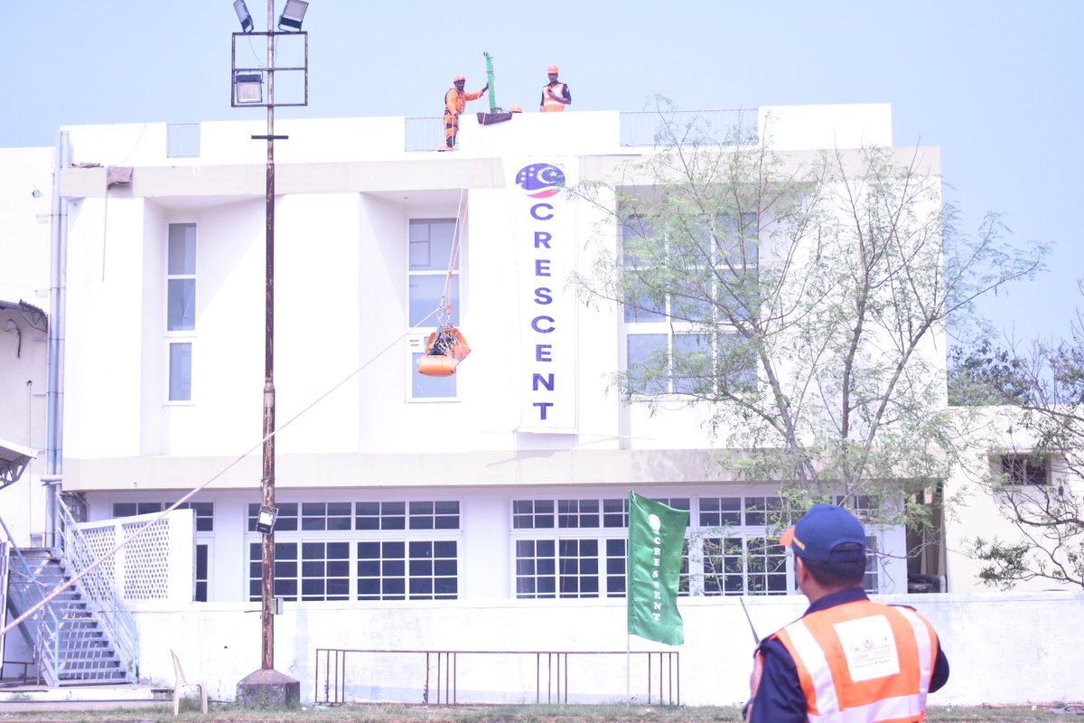 04NDRF's tweet photo. 04 BN NDRF (A) – RRC Chennai, Tamil Nadu actively participated in the SAREX Mock Exercise (Aircraft Crash Scenario) at Vandalur, Tamil Nadu, strengthening inter-agency coordination and enhancing emergency response preparedness.
#NDRF #04BnNDRF #RRCChennai #SAREX #MockDrill https://t.co/54ta5FCKEs
