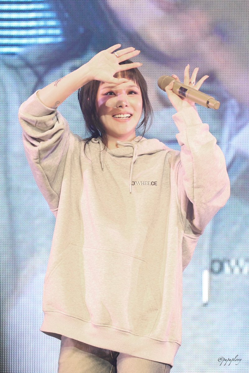 pupu_oppa's tweet photo. 260223
Whee In FAN-CON TOUR
 [OWHEECE] IN TOKYO 
終始楽しそうな笑顔♡

#wheein #휘인 #OWHEECE
#MAMAMOO https://t.co/02MjbAc0ba