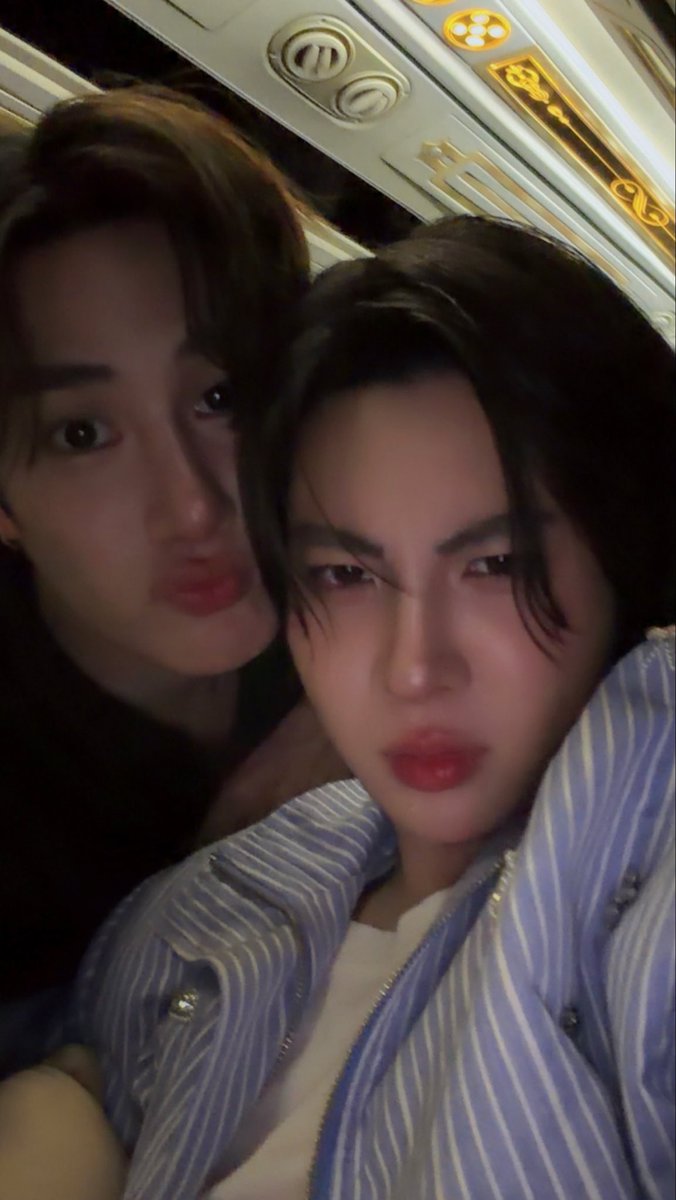 วันนี้ขอบคุณทาง <a href="/LaRochePosayTH/">La Roche-Posay TH</a>  มากๆนะครับ
วันนี้มาส่งทุกคนเข้านอนน้า ขอบคุณทุกคนมากๆเลยน้าที่มาหากัน แฮปปี้กันไหมค้าบ ขอบคุณทีมหน้าจอที่อยู่ด้วยกันช่วยกันเล่นเทรนด้วยกันตลอด คืนนี้พักผ่อนน้า รักทุกคนนะค้าบ

LA ROCHE POSAY X TLEFIRSTONE 
#EffaclarxTleFirstone