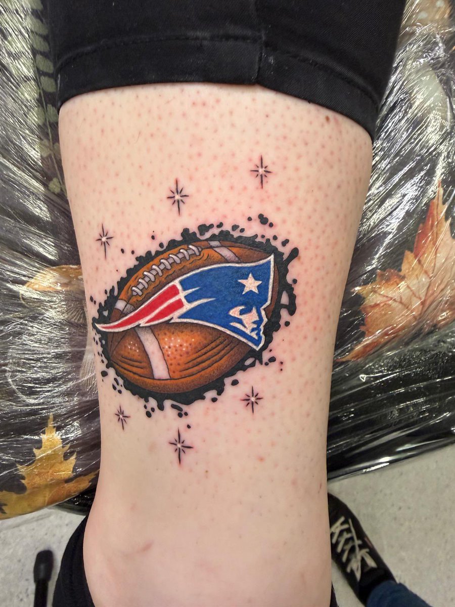 Lea_Jackooo's tweet photo. My @Patriots tattoo all done! Absolutely buzzing with it♥️💙 https://t.co/wBnp1KtXIt