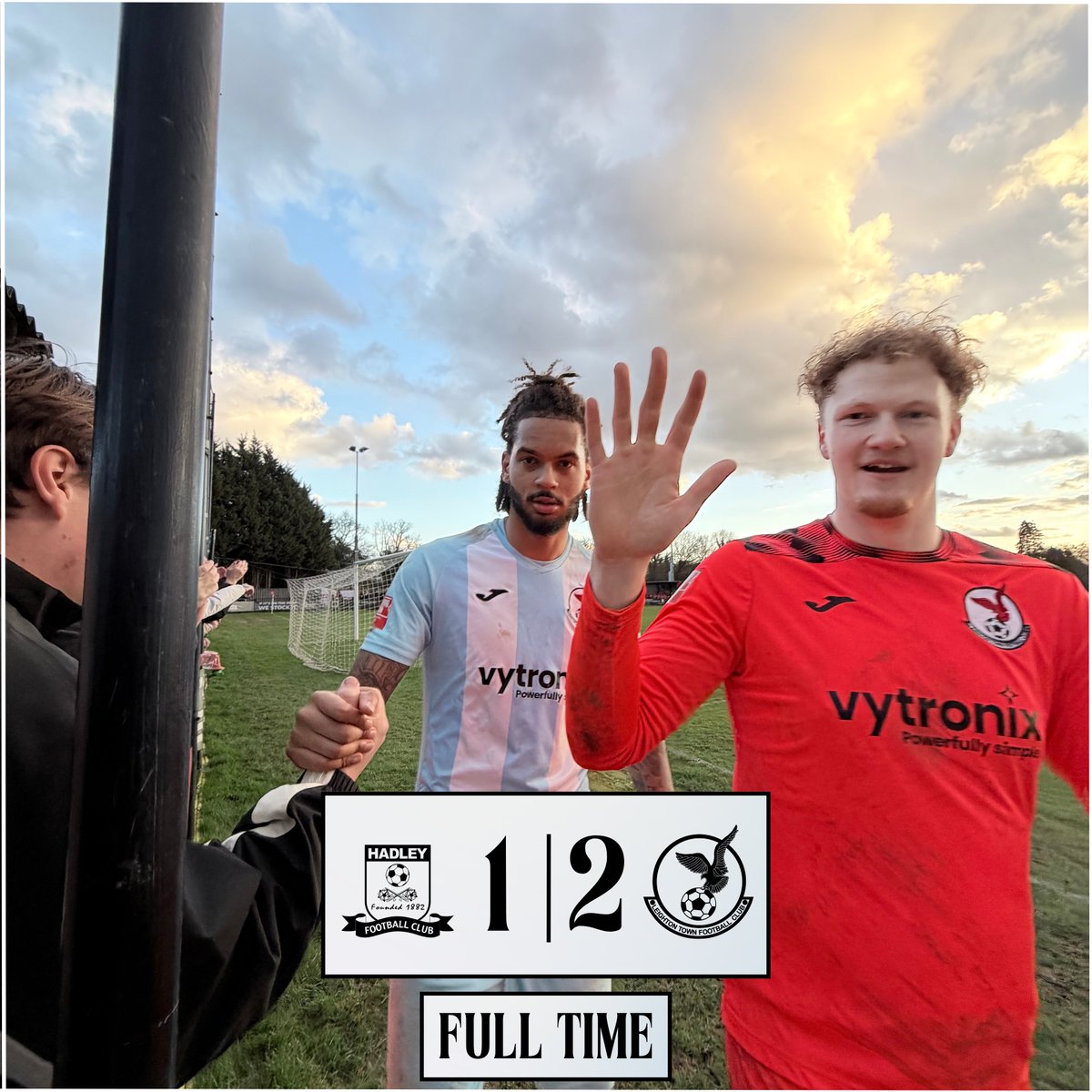 LeightonTownFC's tweet photo. 90+9’ FULL TIME 

Massive 3 points after coming from behind in that second half! ❤️

#YourTownYourTeam https://t.co/IL6kHx4GL8