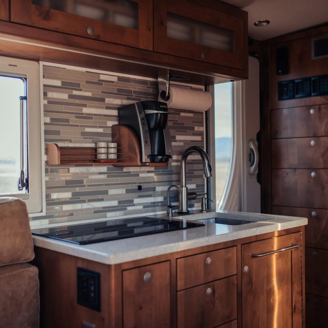 Bring a Trailer tweet media