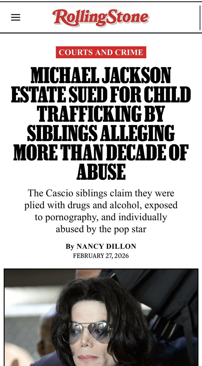 Meredith Gay 🛋️✨ tweet media