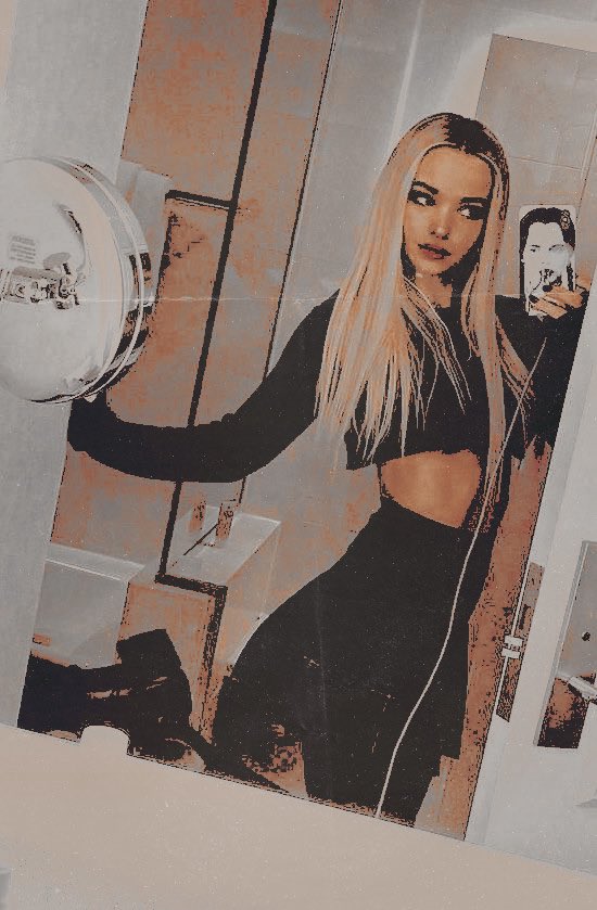 Gwen | Parody|Not impersonating tweet media