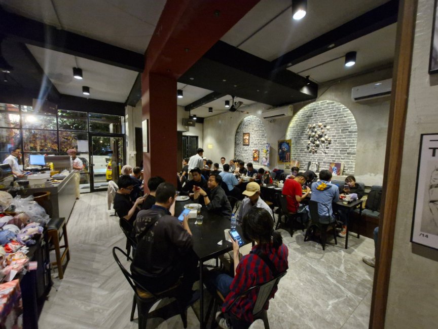 HoloFansID's tweet photo. OtsuHolofansID! Dengan ini selesai sudah acara Buka Bersama HolofansID! Berikut sneak peek keseruan kita hari ini! 

#HolofansID https://t.co/7qfLadjoFd