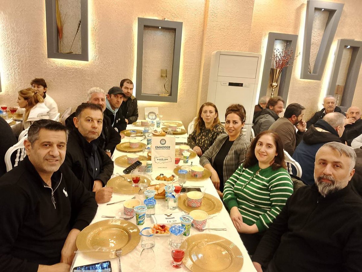 ✨ İSTANBUL - KARTAL İLÇESİ ANAHTAR PARTİ İFTAR PROGRAMI 

<a href="/yavuzagiraliog/">Yavuz Ağıralioğlu</a>
<a href="/anahtarparti/">Anahtar Parti</a>
<a href="/apartikartal/">Anahtar Parti Kartal</a>
<a href="/myunusahin/">Yunus ŞAHİN</a>

Emeklilikte Adalet Derneği İstanbul Yönetim Ekibimiz, Anahtar Parti Kartal İlçe Başkanlığı tarafından düzenlenen iftar organizasyonuna katılım sağlamıştır.

İlçe