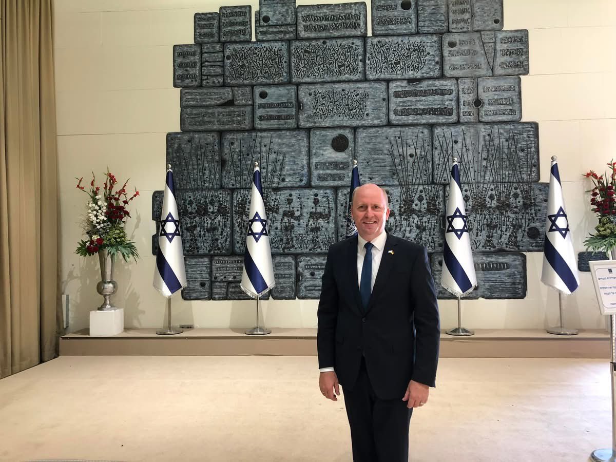 uwe becker tweet media