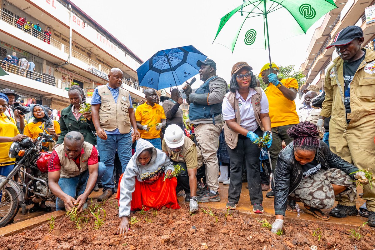 Hajjat Sharifah Buzeki tweet media