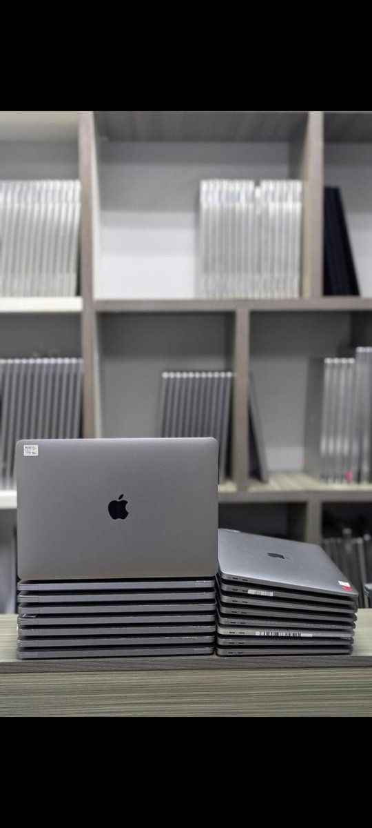 TheSuccessful_C's tweet photo. MBA 2020 || 13" || M1 Chip || 8GB RAM || 256GB SSD || 800k

MBA 2020 || 13" || M1 Chip || 16GB RAM || 512GB SSD || 890k

MBA 2020 || 13" || M1 Chip || 16GB RAM || 1TB SSD || 950k

#TheSuccessfulConcepts
#YourFavGadgetLord
#AlwaysReadyToServeYouBetter
🔌💯✅ https://t.co/xhB1Wm39t5