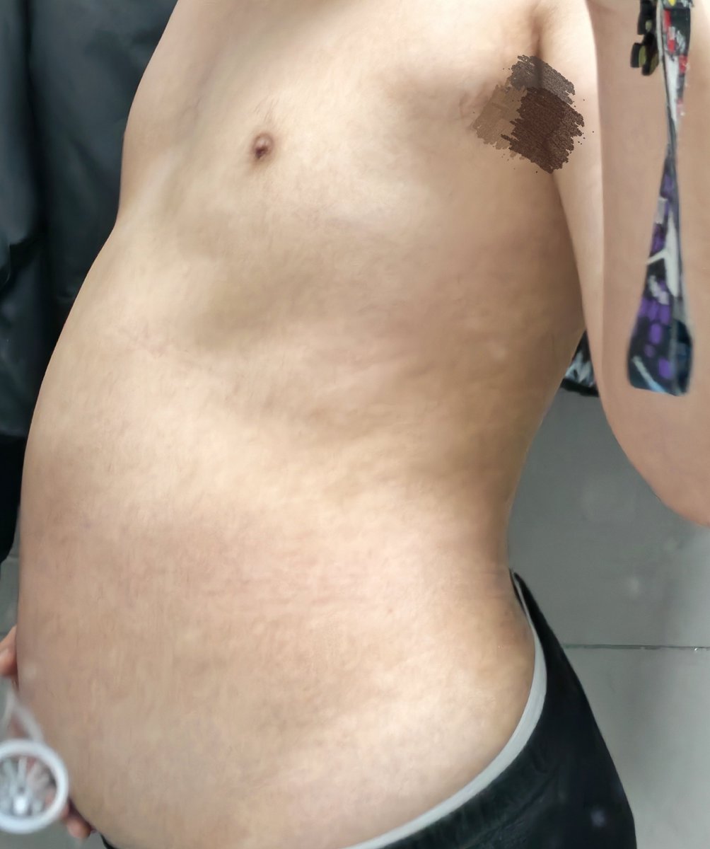 KinichIV's tweet photo. 还想再吃……
#bellyinflation
#bellystuffing
#撑大肚子
#mpreg
#malepregnancy 
#gains https://t.co/JmDWwRMA4Z