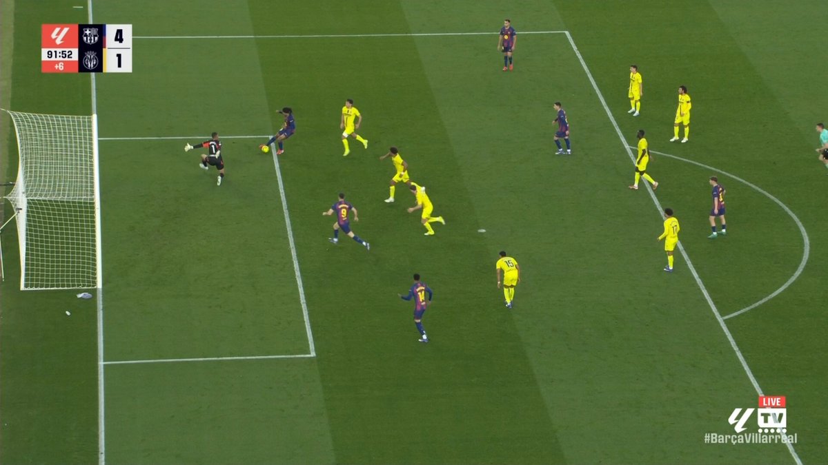 Menos mal que está el VAR porque nos hubieran robado el 4-1 por la cara. Incomprensible que el linier haya señalado fuera de juego.