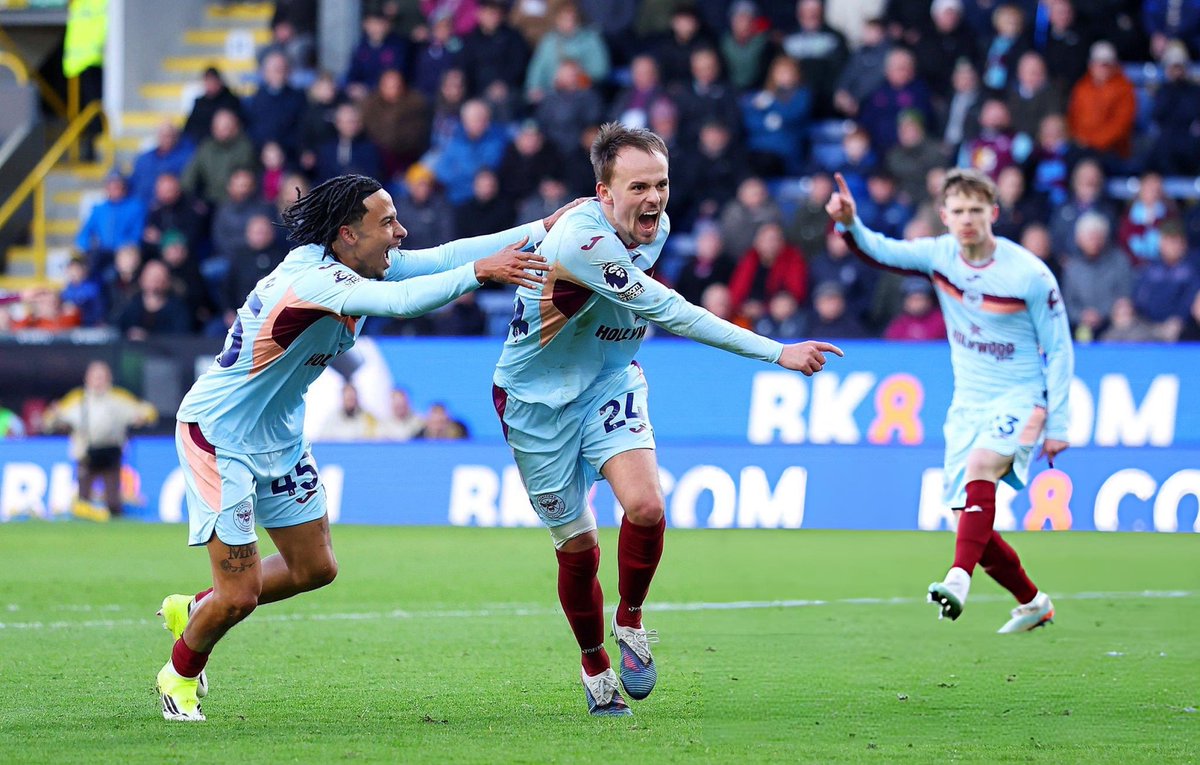 TalkBees tweet media