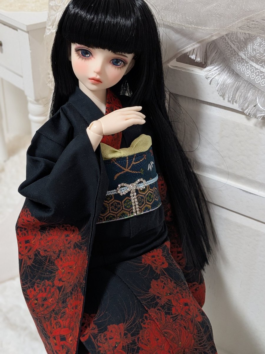 wonderlabyrinth's tweet image. そのうち、目の色を彼岸花に合わせて赤に付け替えたい。ええ、好きですよ地獄少女…。

半襦袢も着せたいな。帯は赤の兵児帯が付いてたんだけど今回は紫陽花着物さんの帯で代用

足先揃えたと思ったら相変わらず関節カクカクしだして椅子から落ちそうになるからヒヤヒヤした😖
#anemone