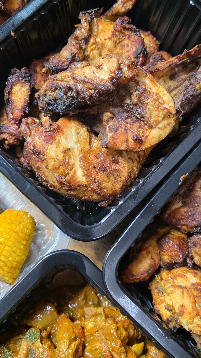 Today's meal deliveries looked like this.
For 13 pax 😋
Grateful for everyone who chooses to engage with my work. 

📞0706-550-131 
📍Mobile.