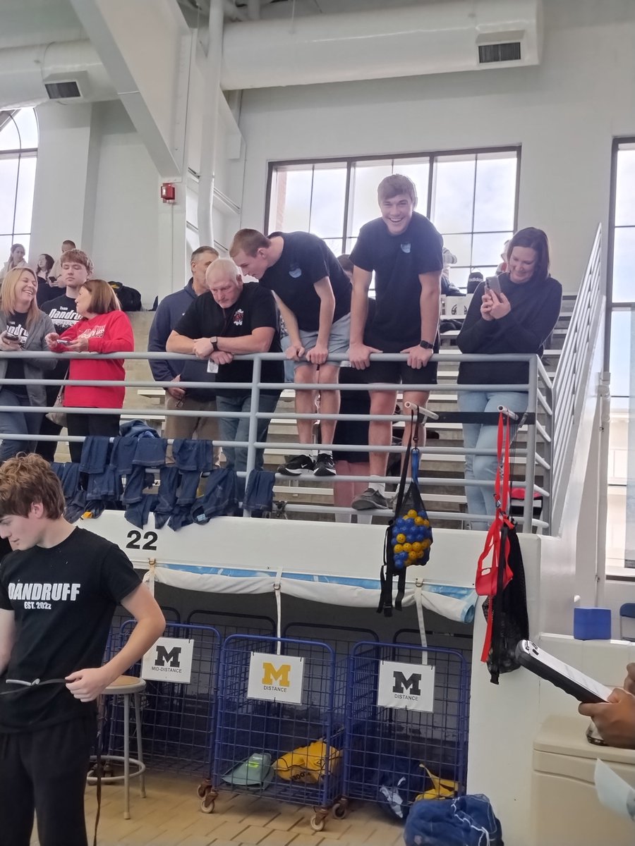 Clinton STEM tweet media