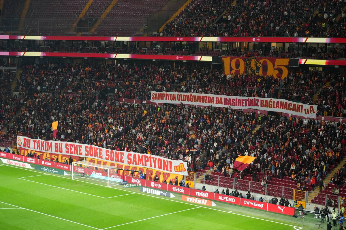 BU TAKIM BU SENE SÖKE SÖKE ŞAMPİYON!

👊🏻#SaldırGALATASARAY!

#ultrAslan
