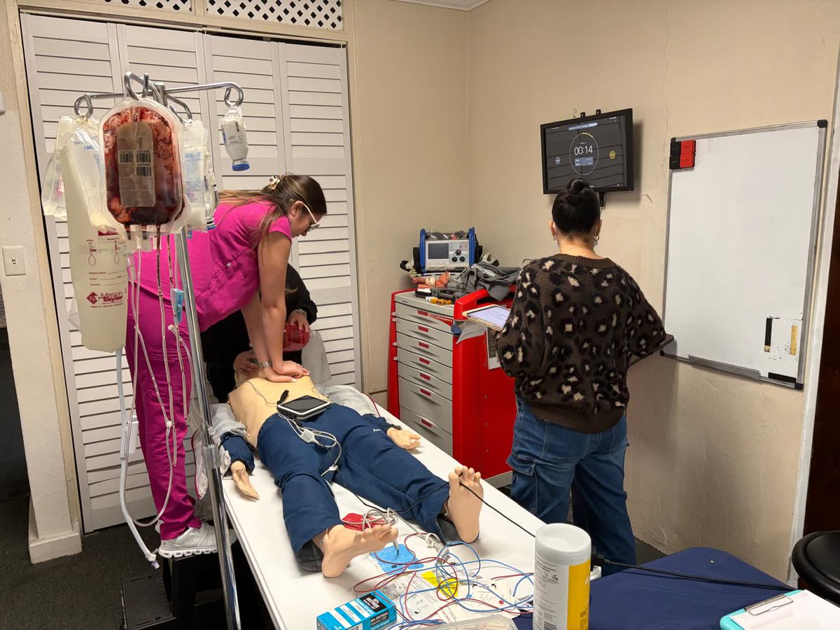 RCP de alta calidad no se improvisa.
Se entrena bajo presión, con técnica y liderazgo.
ACLS te prepara para responder cuando cada segundo cuenta.
👉 bit.ly/4rLABee