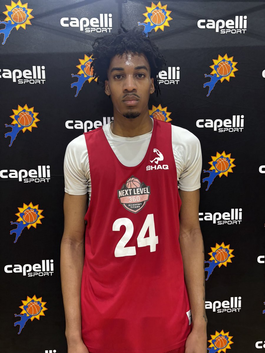 BIG SH🏀TS tweet media