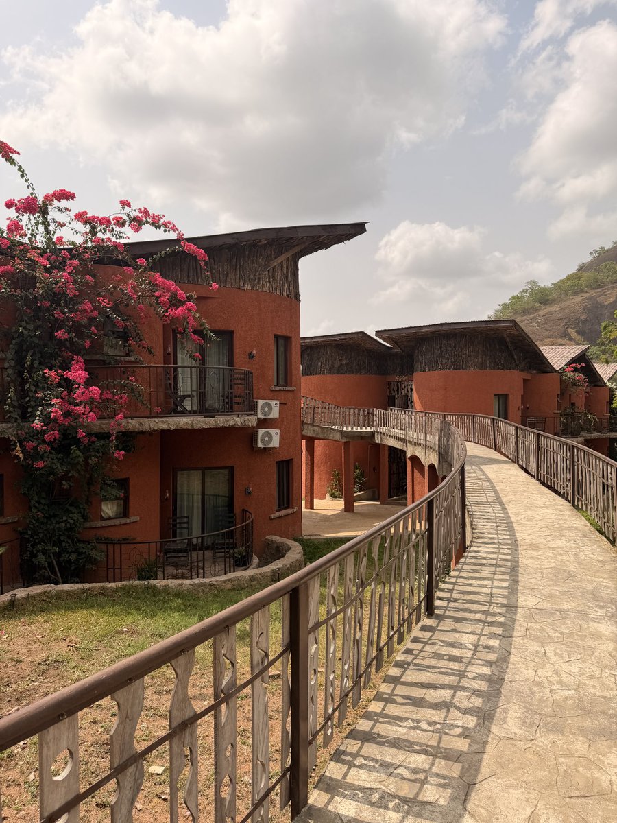 queenbeth____'s tweet photo. Sometimes, leave Lagos, leave work and touch grass...literally. 

📍KAP Film Village and resort, Oyo state. https://t.co/byE8DZgBUC