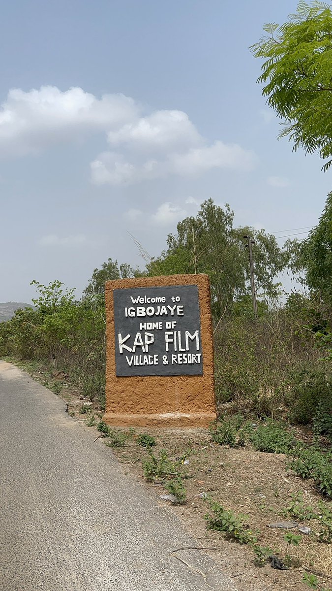 queenbeth____'s tweet photo. Sometimes, leave Lagos, leave work and touch grass...literally. 

📍KAP Film Village and resort, Oyo state. https://t.co/byE8DZgBUC