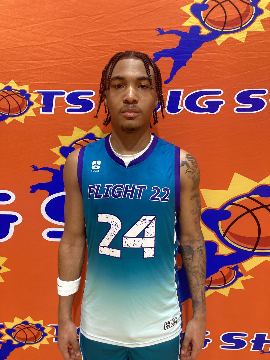 BIG SH🏀TS tweet media