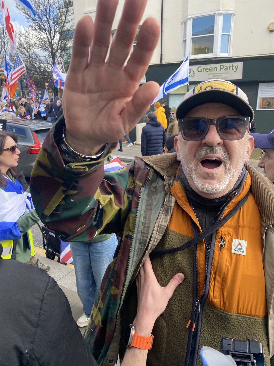 Greg Hadfield tweet media