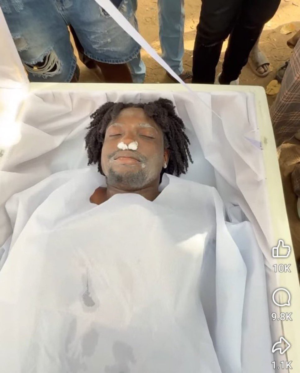 Viewers discretion is advised!!
This joke taking far!
We all should have limit
VDM, this is too low👎
Fake your own dëãth and funeral services conducted?