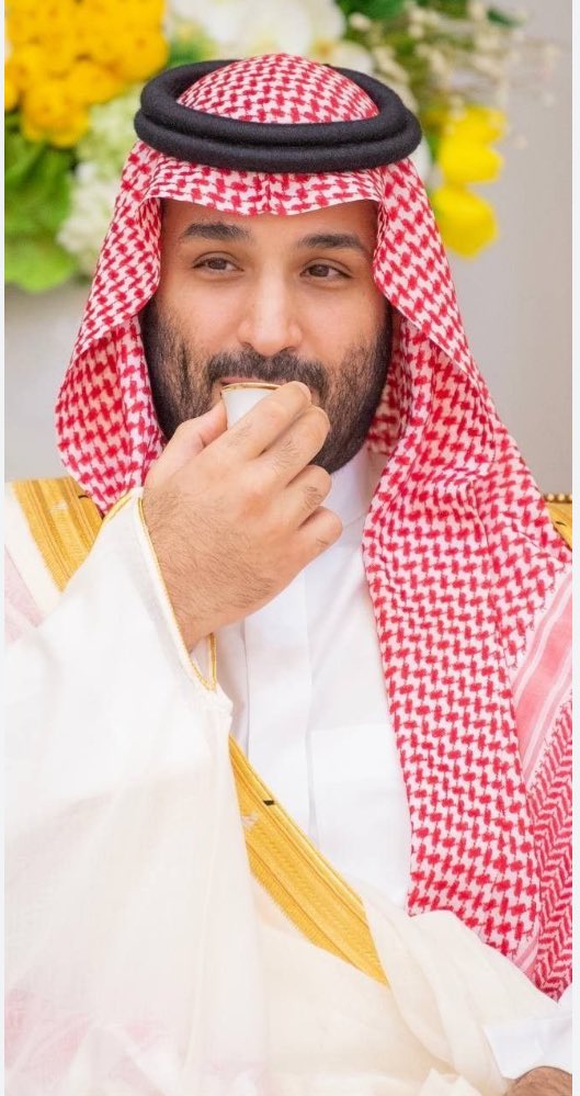 🤔بالله بإش تقدر توصف شّراب القهوا هذا☺️لا عدم ولا خلا يازعيم العرب يابطل ياشبل البطل ياأبو قلب كبير ياحنون ياسيدنا الكبير🥰👇🥰