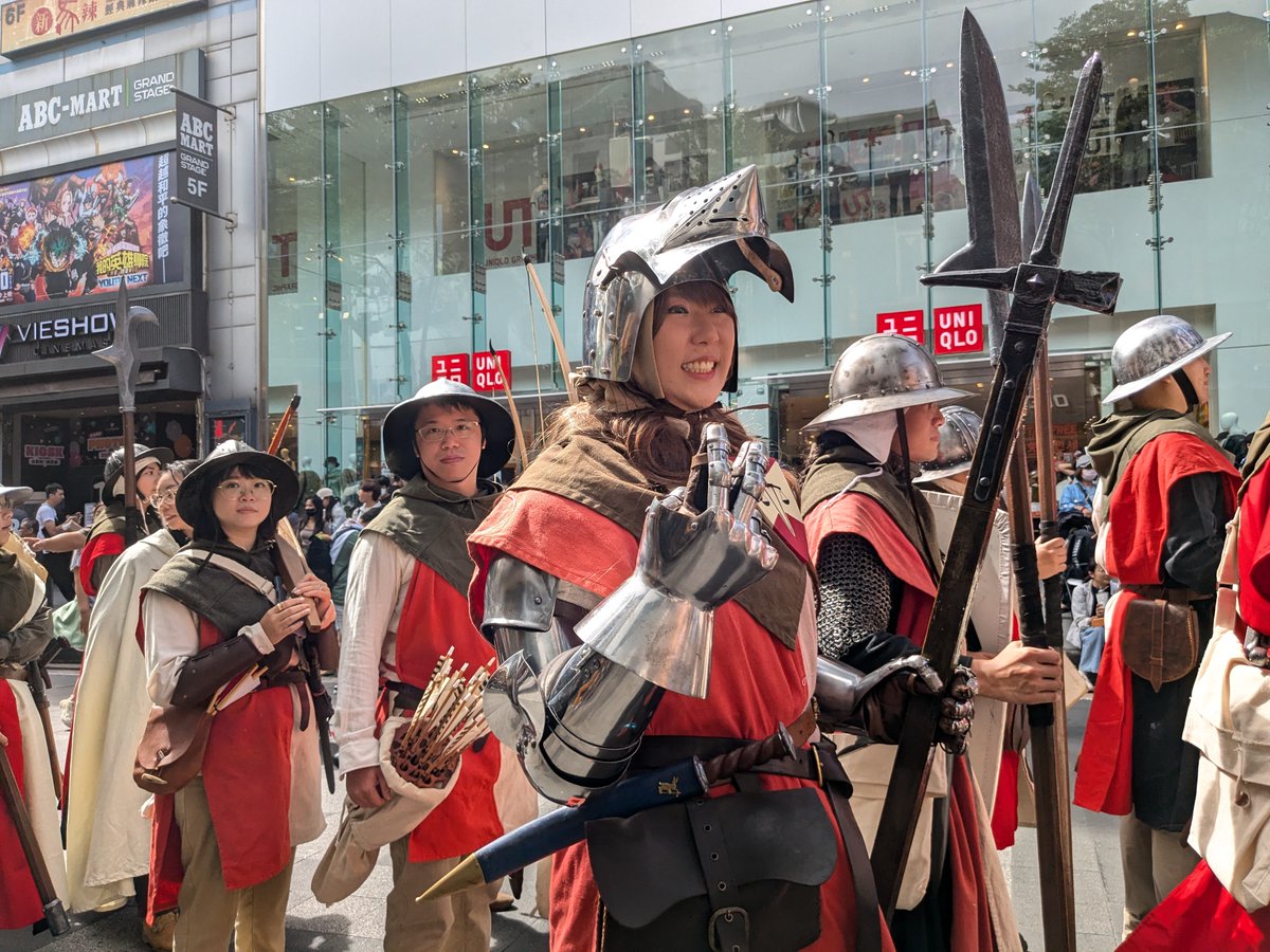 found a cute photo from my first parade!!