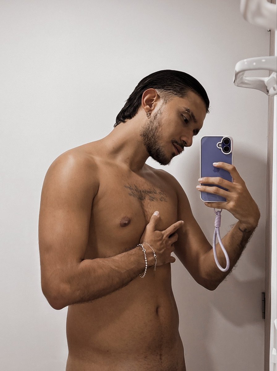 𝕾𝖊𝖇𝖆𝖘𝖙𝖎𝖆𝖓 tweet media